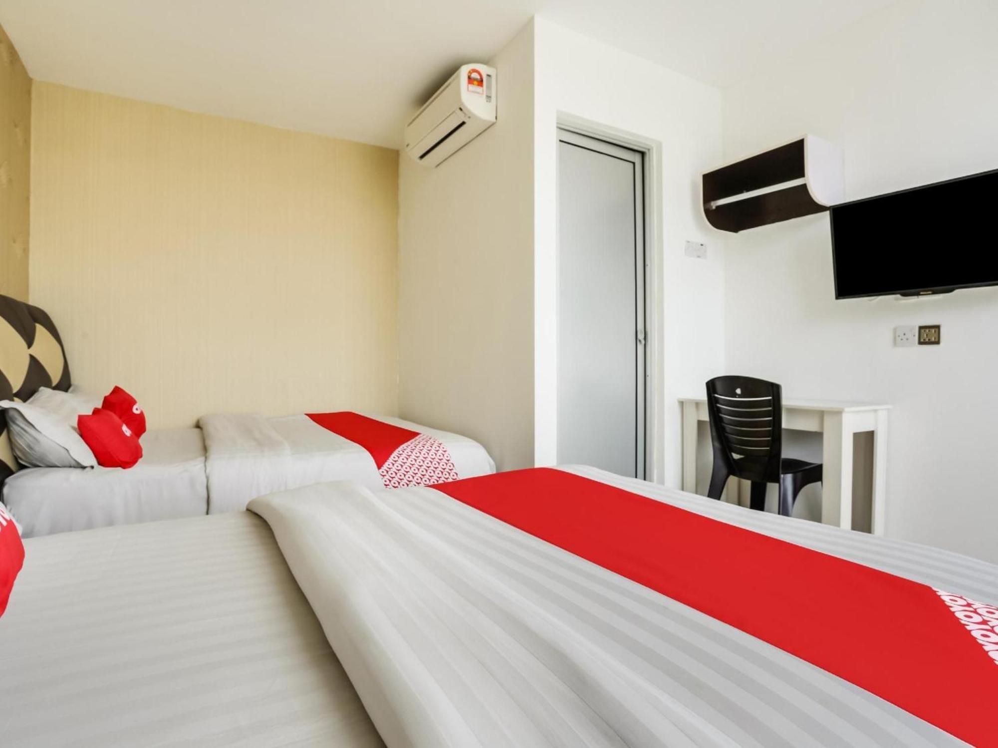 Oyo 89583 Grove Hotel Kajang Kültér fotó