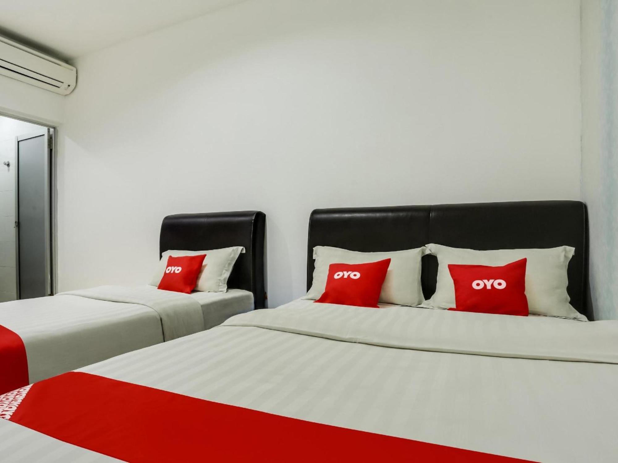 Oyo 89583 Grove Hotel Kajang Kültér fotó
