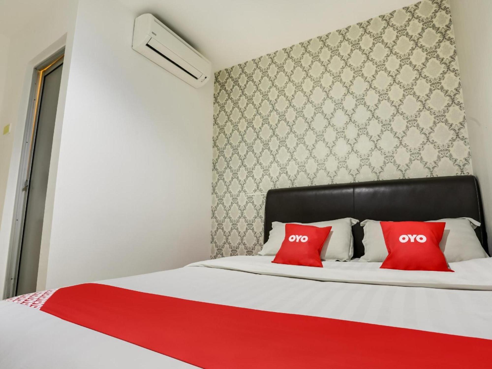 Oyo 89583 Grove Hotel Kajang Kültér fotó