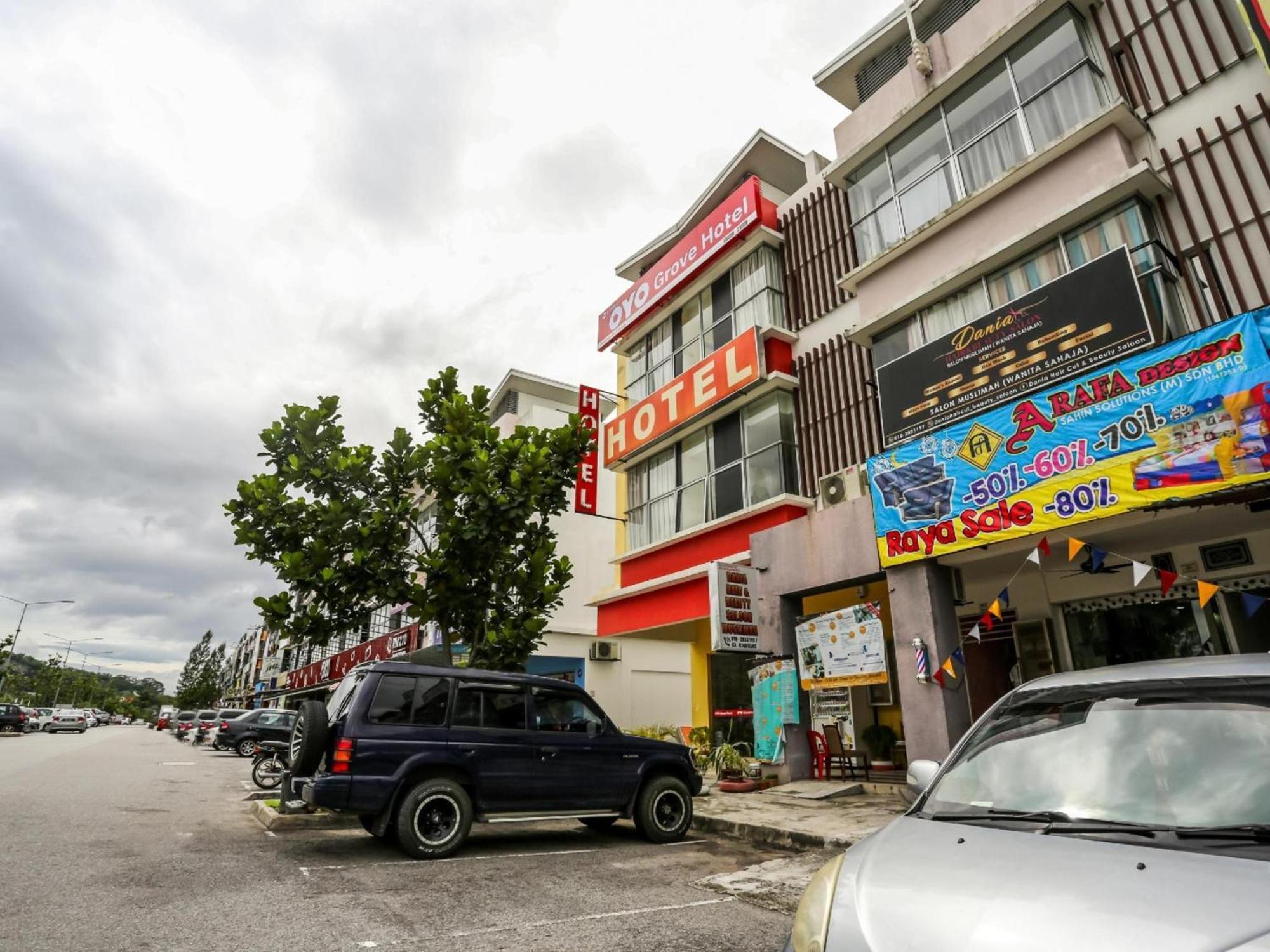 Oyo 89583 Grove Hotel Kajang Kültér fotó